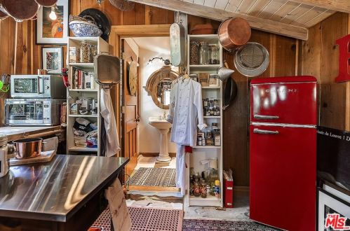 21658 Encina Rd, Topanga CA  90290-3524 exterior