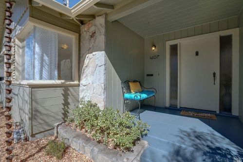 1607 El Rancho Way, Santa Rosa, CA 95404-3003