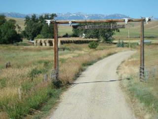 431 Cottonwood Rd, Fox, MT 59070-9566