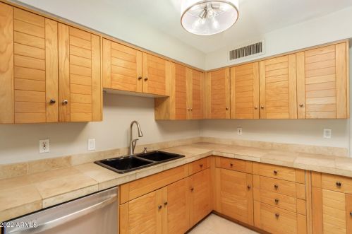 2252 74 Way, Scottsdale AZ  85266-2718 exterior