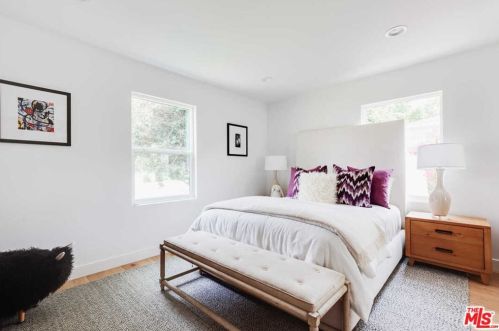 14322 Collins St, Van Nuys CA  91401-4612 exterior