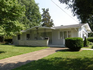 6102 Reigh Count Dr, Louisville, KY 40272-3861