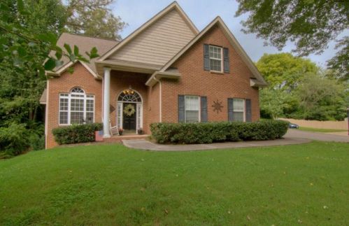 10700 Ashford Dr, Knoxville, TN 37934-3088