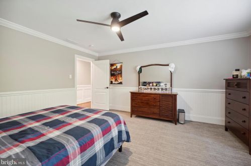 10 Devonshires Ct, Blue Bell PA  19422-2560 exterior