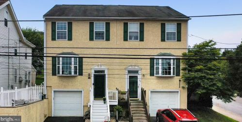 48 6th St, Norristown, PA 19405-1108