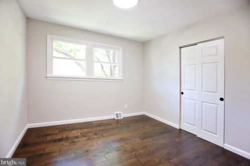 1396 Harris Rd, Dresher PA  19025-1104 exterior