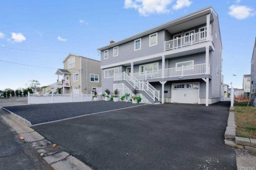 27 Gibbs Rd, Amityville, NY 11701-4025