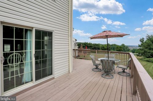 1838 Vista Dr, Navy Sup Dpt PA  17055-7040 exterior