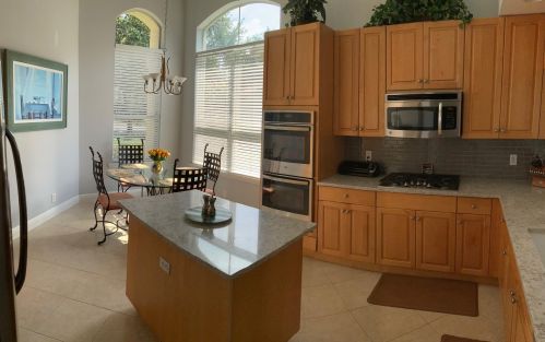 731 Cable Beach Ln, West Palm Beach FL  33410-3412 exterior