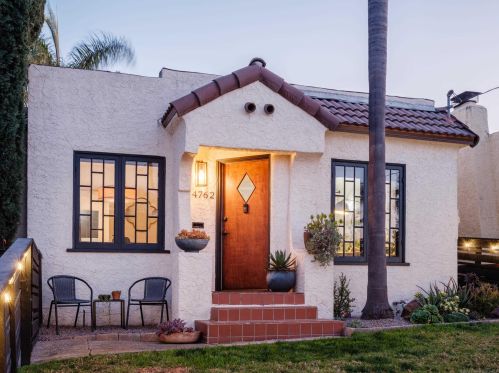 4762 Mountain View Dr, San Diego CA  92116-2250 exterior