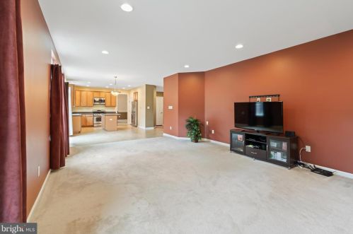 608 Archibald Ln, Florence NJ  08518-4010 exterior