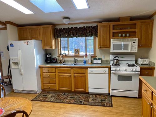 298 Berry Ln, Wisconsin Dells WI  53965-8360 exterior