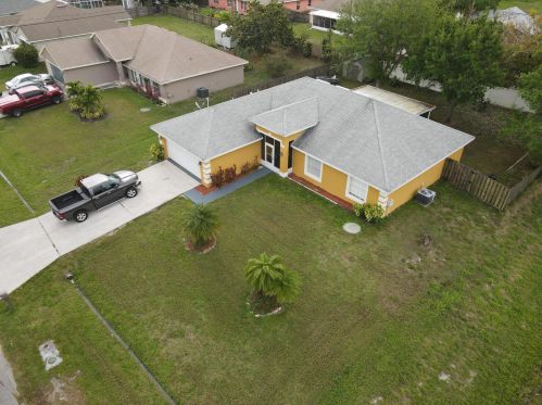 174 Fairchild Ave, Fort Pierce, FL 34984-4905