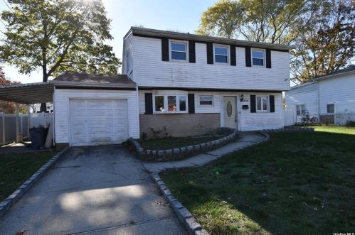 254 Jefferson Ave, Amityville NY  11701-2347 exterior