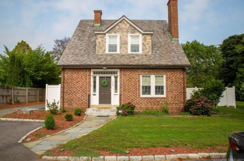 778 Ocean Ave, United States Coast Guard Ac CT  06320-3055 exterior