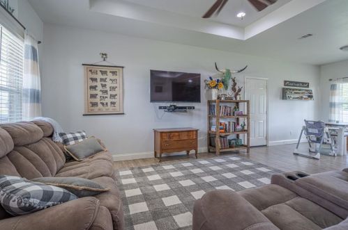 4907 Henry St, Greenville, TX