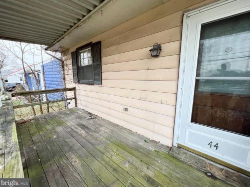 44 Morris Rd, New Castle, DE 19720-1726