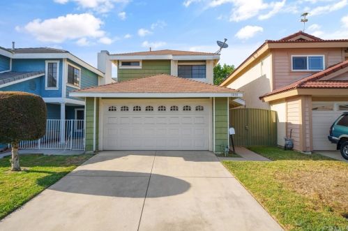 9233 Janna St, Bellflower, CA 90706-7403