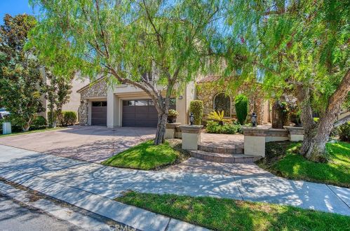 8 Elliot Ln, Trabuco Canyon, CA 92679-5156