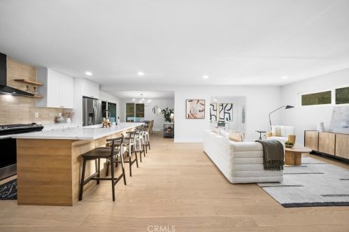 5253 Countryside Dr, San Diego CA  92115-2136 exterior