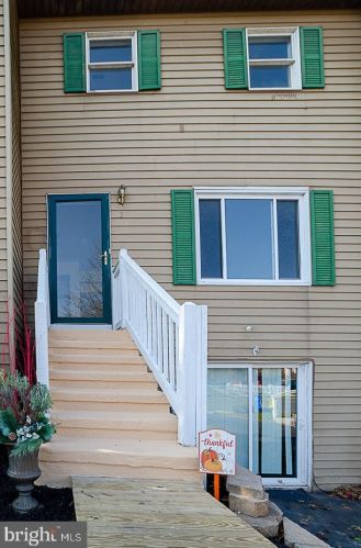 3 Conley Ln, Etters PA  17319-9015 exterior