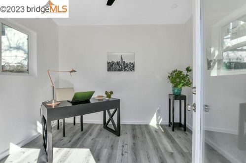 950 39 St, Oakland CA 94608-3899 exterior