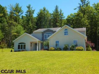 161 Mountain Ave, Woodward, PA 16882