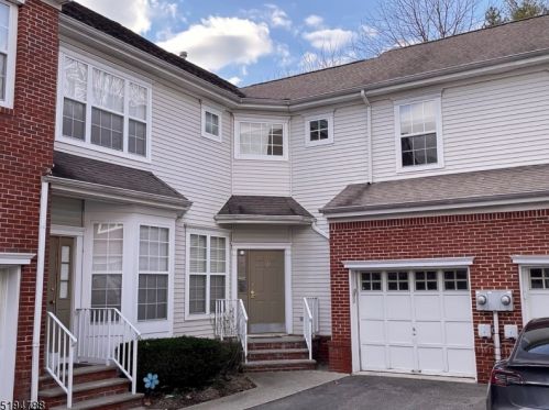 127 Gladstone Dr, Parsippany NJ  07054-3422 exterior