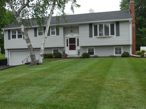 795 Redstone Hill Rd, Bristol, CT 06010-7968