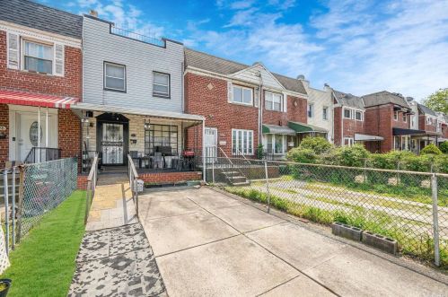 15526 Linden Blvd, Jamaica, NY 11434-1018