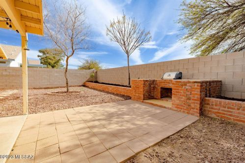 7864 Lauder St, Tucson AZ  85747-9264 exterior