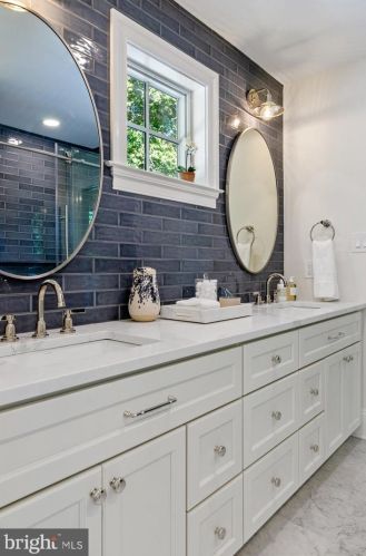 577 Jobel Dr, Tavistock NJ  08033-1034 exterior