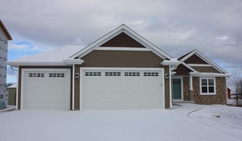212 Silver Fox Dr, Kewaskum WI  53040-9049 exterior
