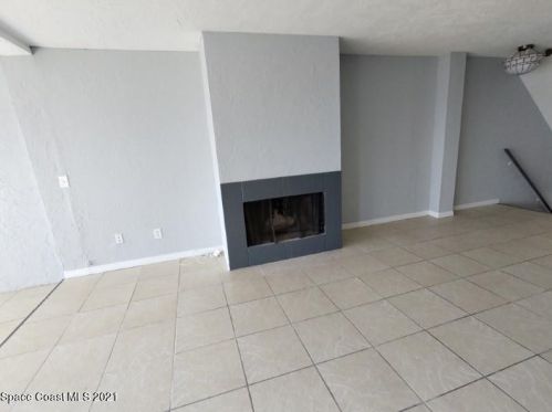 5071 Riveredge Dr, Titusville, FL 32780-7322
