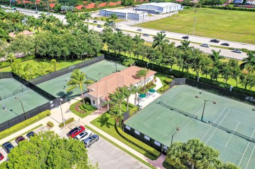 6967 Boscanni Dr, Boynton Beach FL  33437-3720 exterior