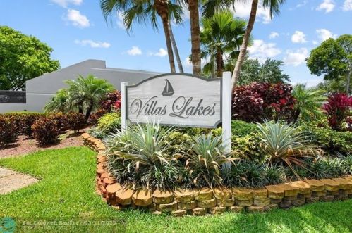 11306 15th Ct, Hollywood FL  33026-2694 exterior