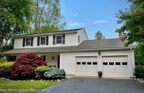 906 Deal Rd, Tinton Falls, NJ 07712-3456