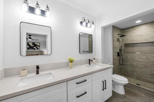 3170 Via De Caballo, Encinitas CA  92024-6925 exterior