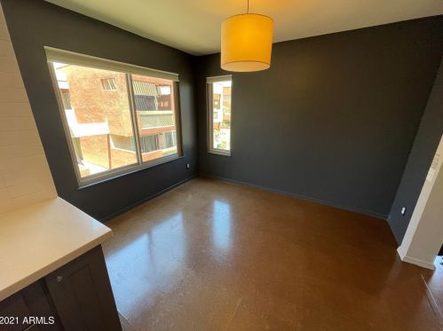 3500 Hayden Rd, Scottsdale AZ  85251-4719 exterior