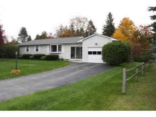3 Willow Dr, Barre, VT 05641-8332