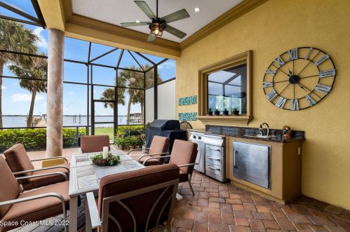 3618 Indian Riv Dr, Cocoa FL 32926-8705 exterior