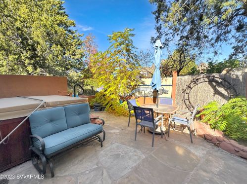 851 Dusty Rose Dr, Sedona AZ 86336-7427 exterior