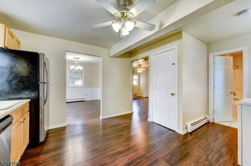 12 4th St, Wantage NJ  07461-2512 exterior