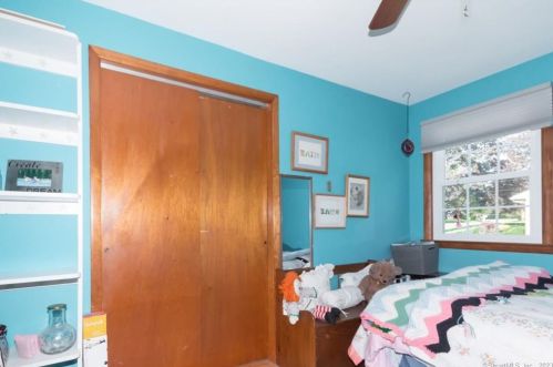 55 Jodi Dr, Wallingford CT  06492-2846 exterior