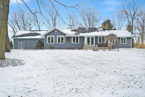 4174 Sunbury Rd, Galena, OH 43021-9456