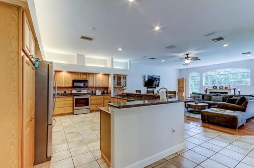 3874 Crescent Cove Pl, Tarpon Springs FL  34688-7708 exterior