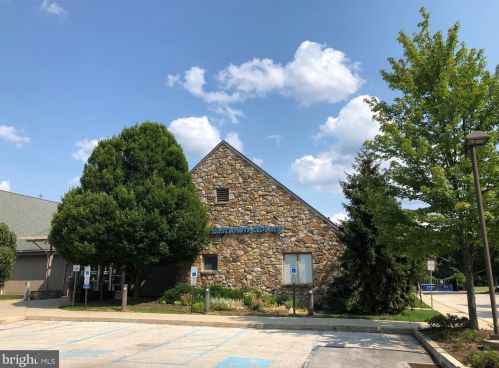 107 Bartholomew Rd, Berwyn PA  19312-1604 exterior