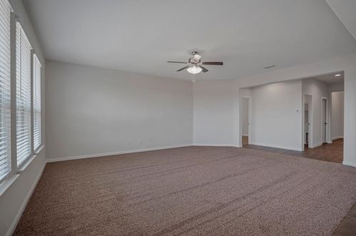 900 Nelson Pl, Burleson TX  76028-6834 exterior