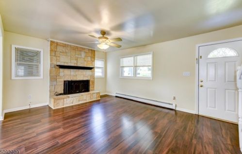 12 4th St, Wantage NJ  07461-2512 exterior