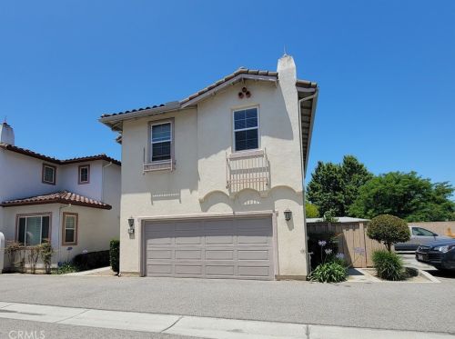 231 220th St, Long Beach, CA 90745-3013